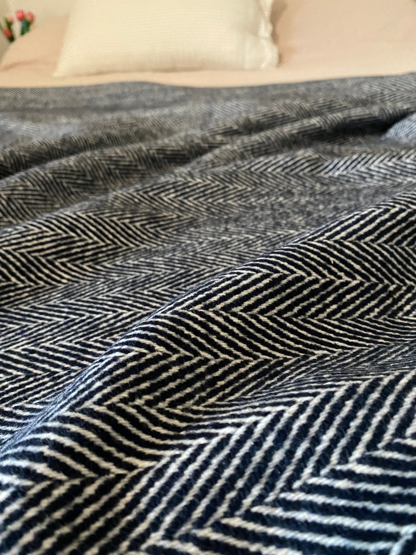 Plaids 100% coton - Chevrons bleus marines et blancs