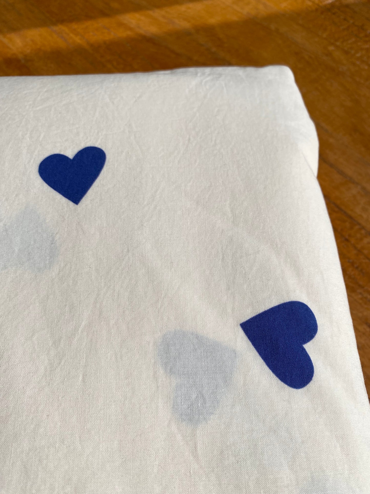 Housse de couette 220x240 - 100% coton - Cœurs bleus sur fond écru