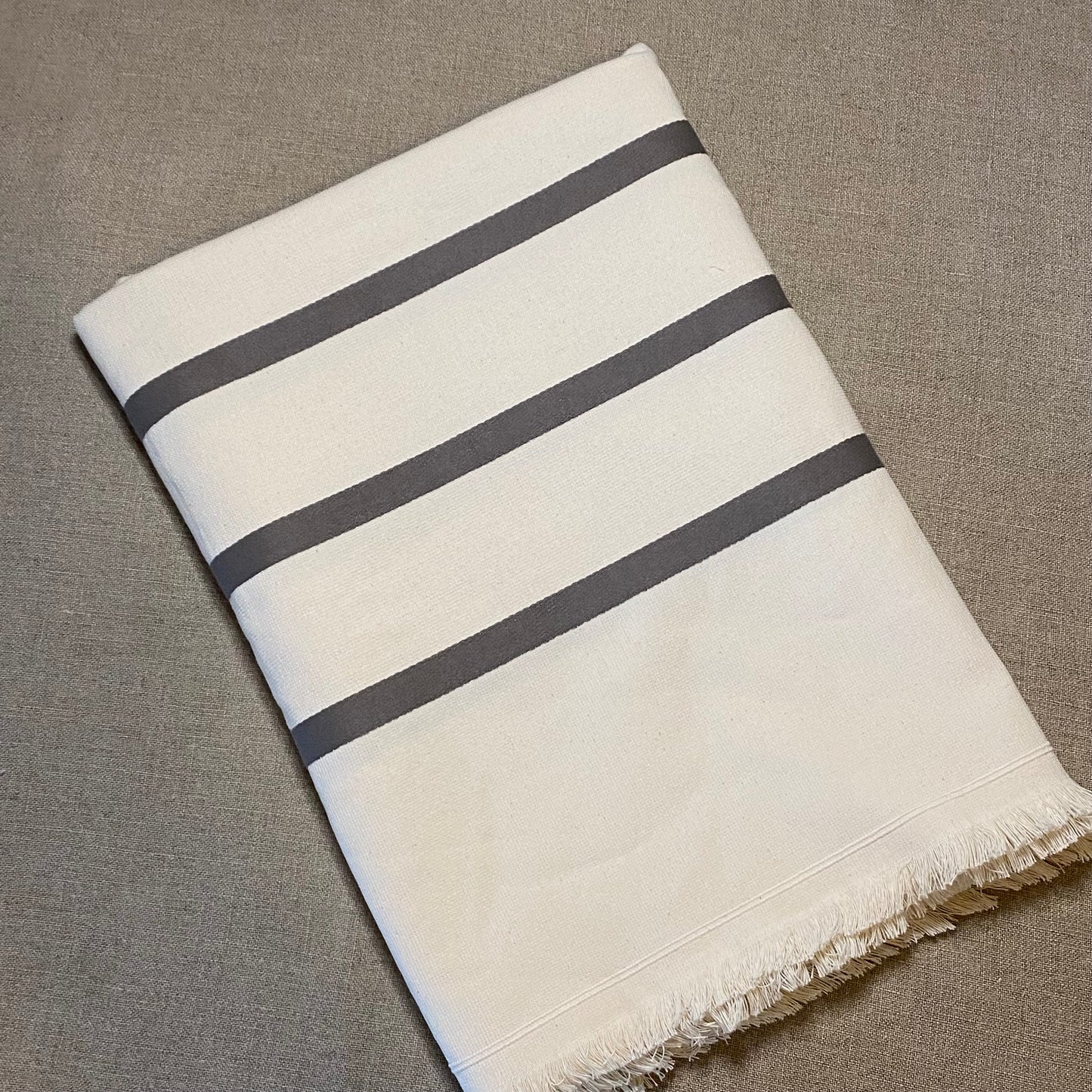 Serviette de plage Grise